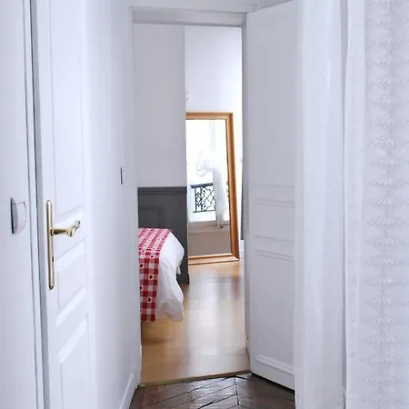 In The Heart Of Apartment Paris